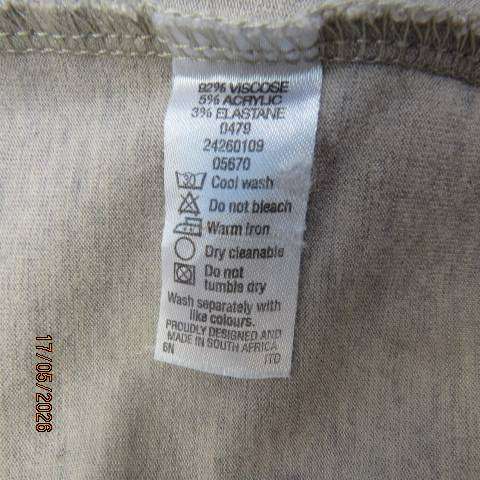 Exact beige soft viscose-acrylic stretch long sleeve poloneck top size 36