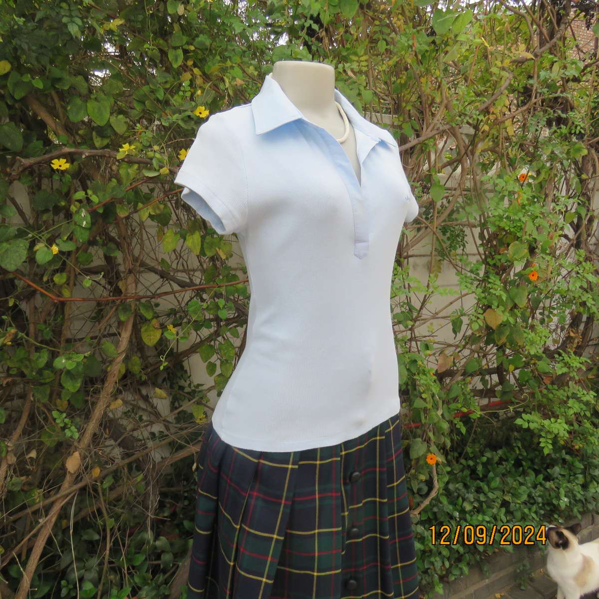 High quality baby blue capped sleeve ribbed cotton stretch JEEP top. Open cotton collar. Size 34.