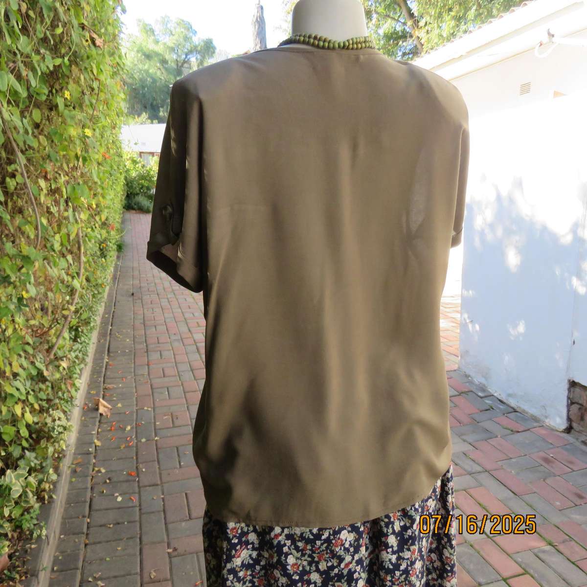 O R cool 100% viscose olive green V neck button down top size 40.