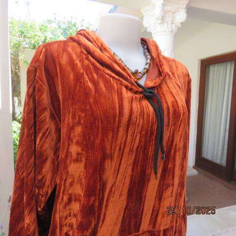INSPIRE rust colour hooded slip over stretch creased polyester velvet top size 42-44