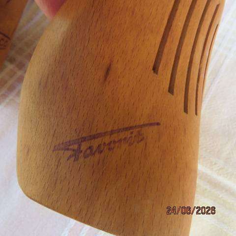 DASCO men's shoe tree stretchers size 9-10 with SS spring - to maintain the shape