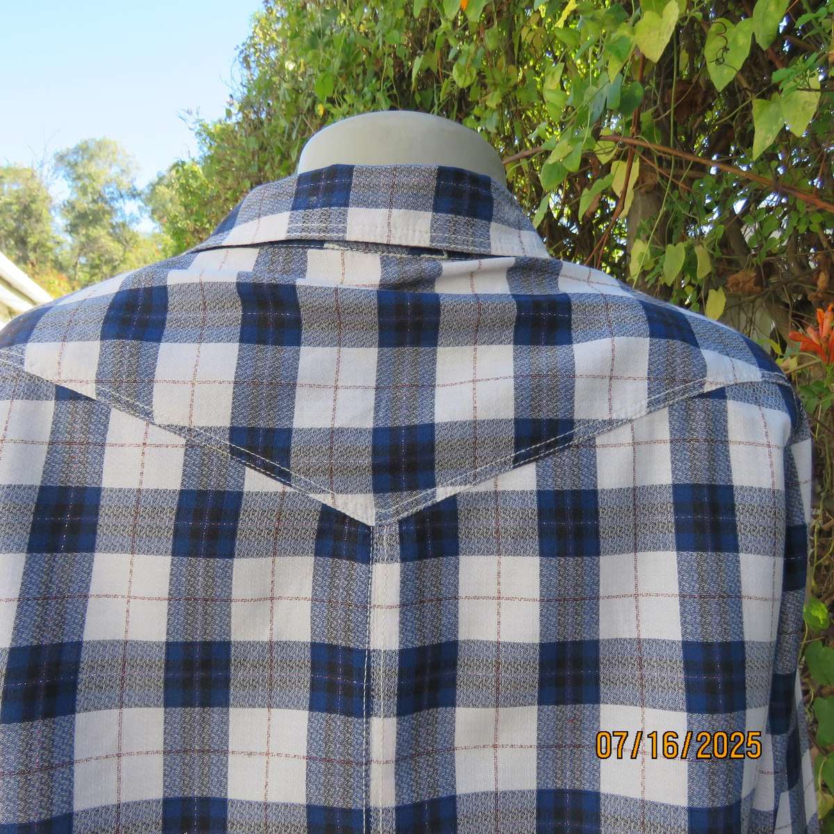 RE DENIM check long sleeve shirt in blue-white and gold thread. Two front pockets. Size 36