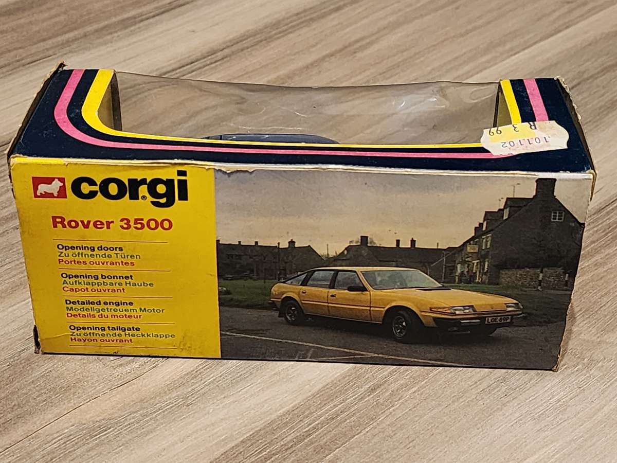 CORGI 338 BLUE ROVER 3500 BOXED