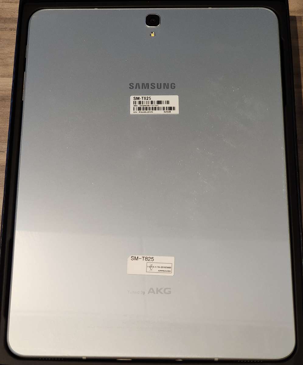 Samsung Galaxy Tab S3 9.7 WiFi + LTE Silver