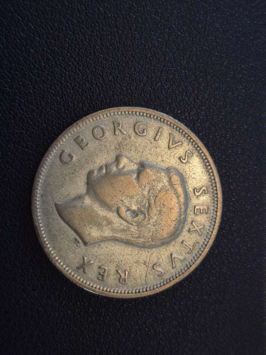 1952 Two and a Half Shillings - L4