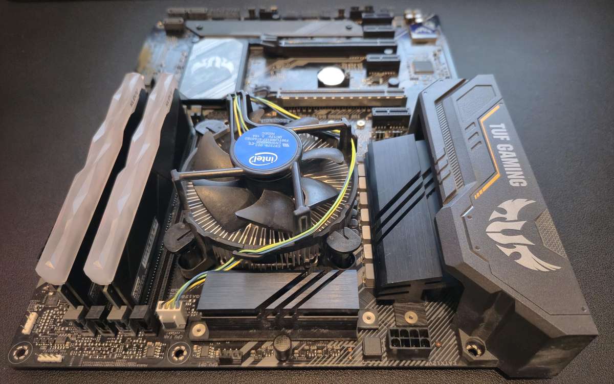 Intel 10th Gen Core i5 10400F 32GB 3200MHz Upgrade Kit