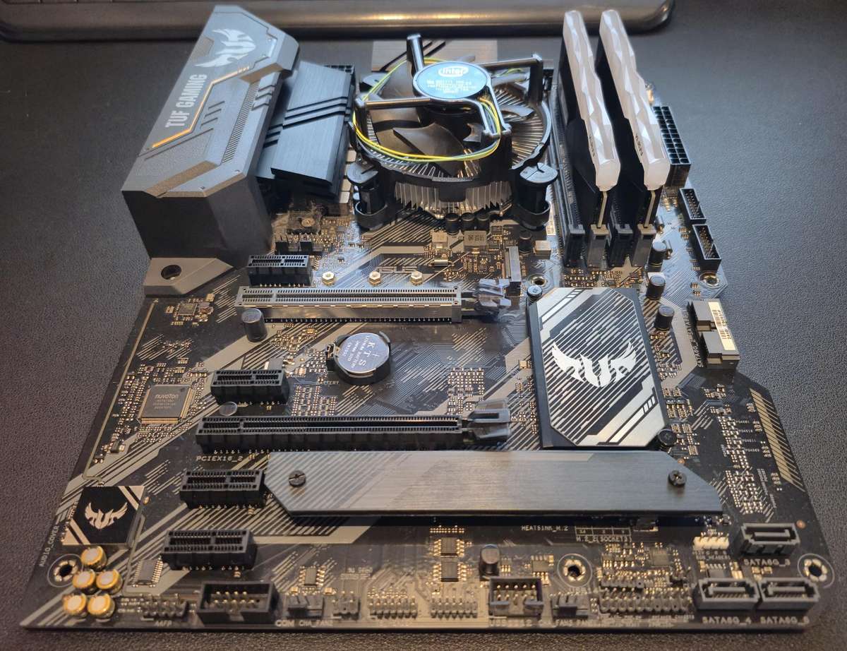 Intel 10th Gen Core i5 10400F 32GB 3200MHz Upgrade Kit