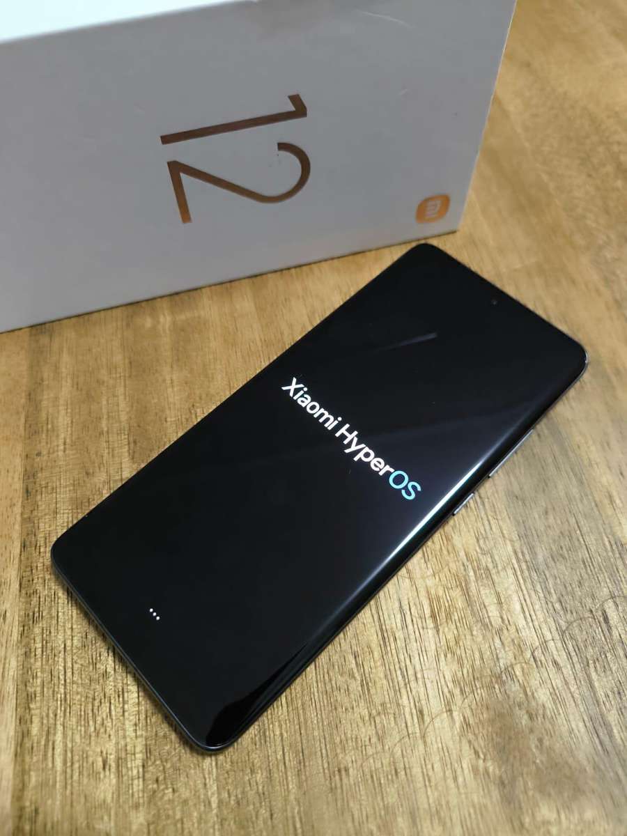 Xiaomi 12 - 5G Dual Sim 256GB ROM 8GB RAM