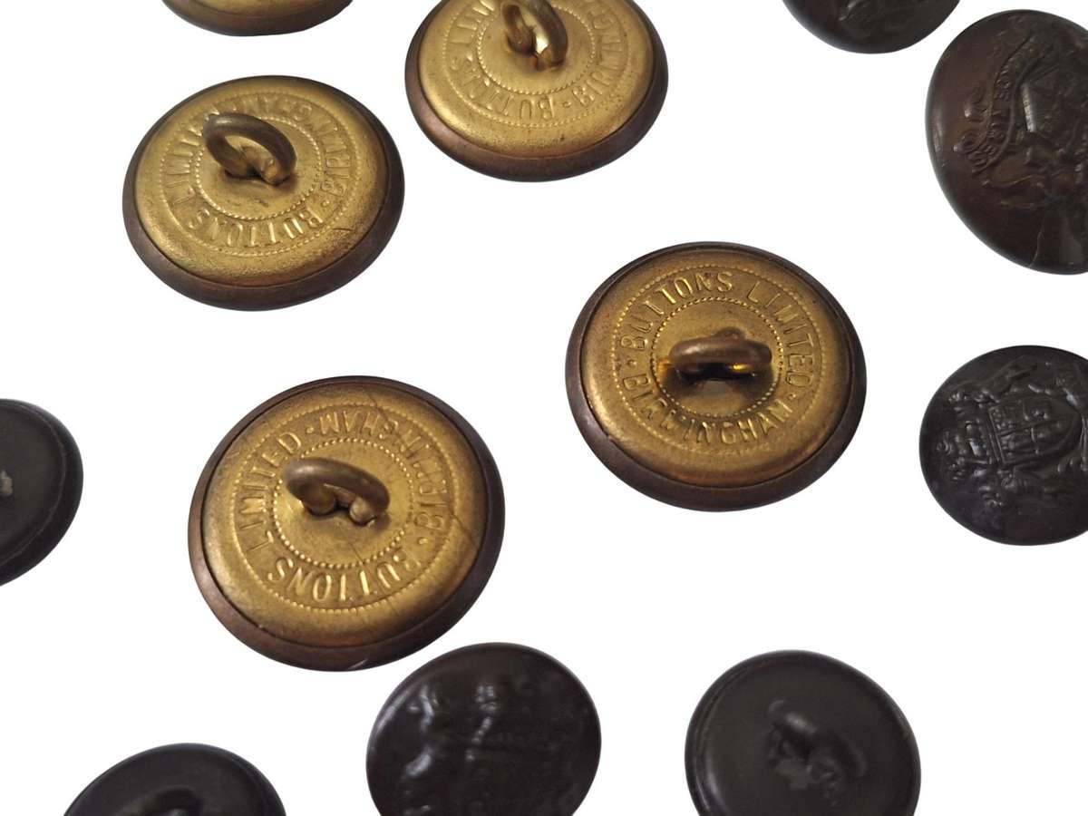 SADF military buttons, 2 sizes