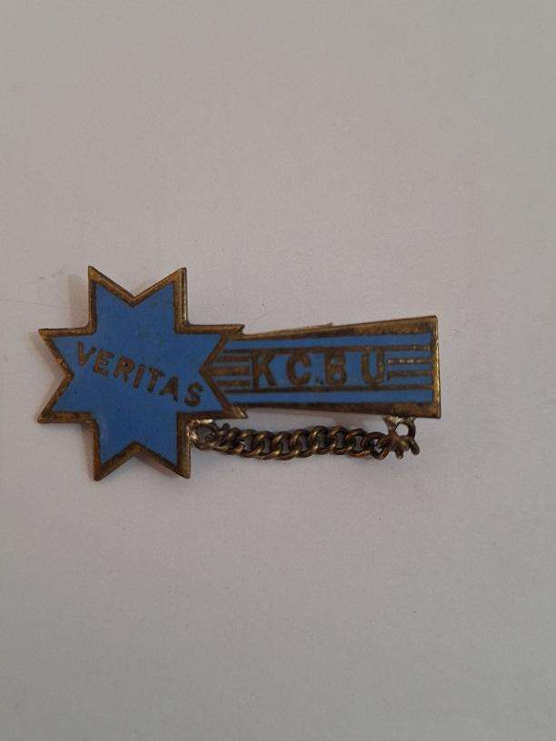 Veritas KCBU pin/badge