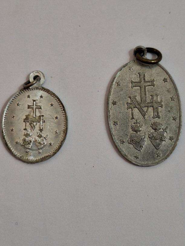 2 x Antique Aluminium Miraculous medals