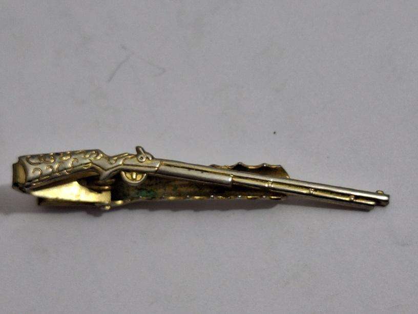 Rifle Tie clip