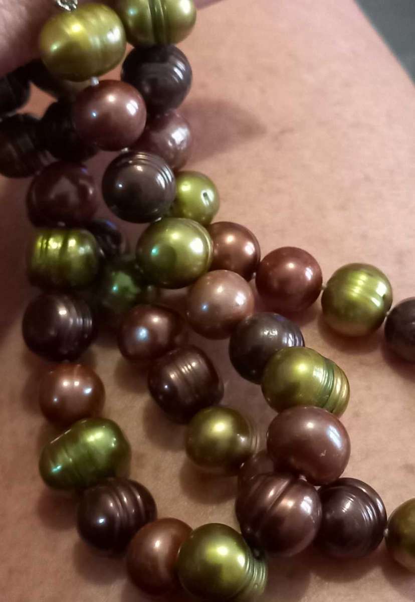 Lovely Sterling Silver Freshwater Pearl Necklace