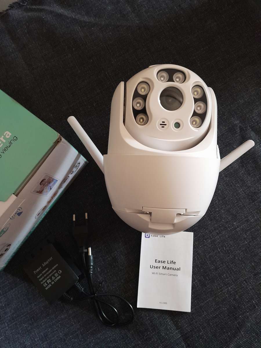 Wifi camera smart security 1080HD with motion tracking Pan/Tilt