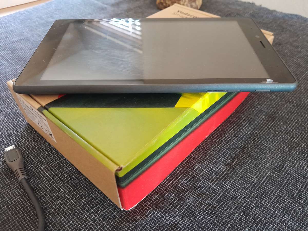 Vodacom Smart Tab 2 (3G + WiFi) Android 7 inch Tablet