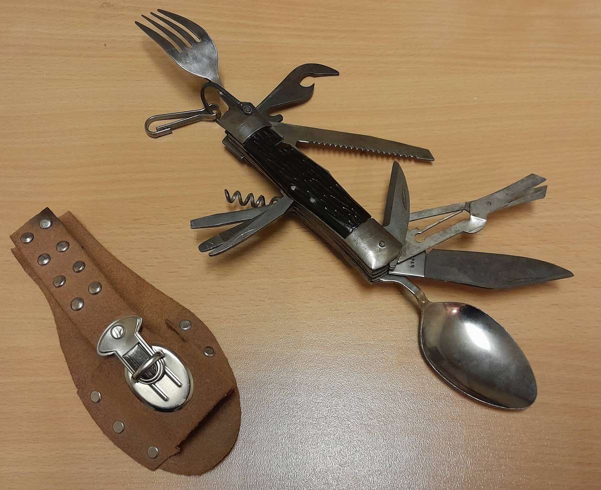 Vintage Army Knife multi tool with leather case