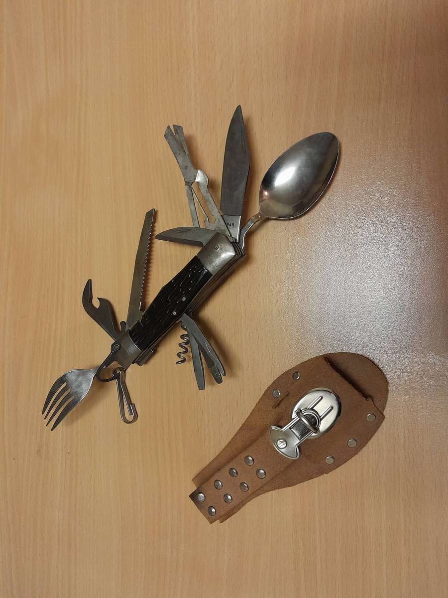 Vintage Army Knife multi tool with leather case