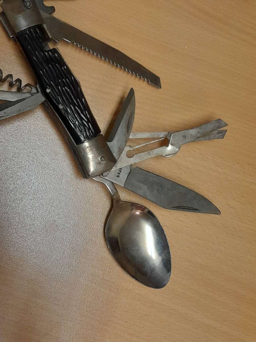 Vintage Army Knife multi tool with leather case