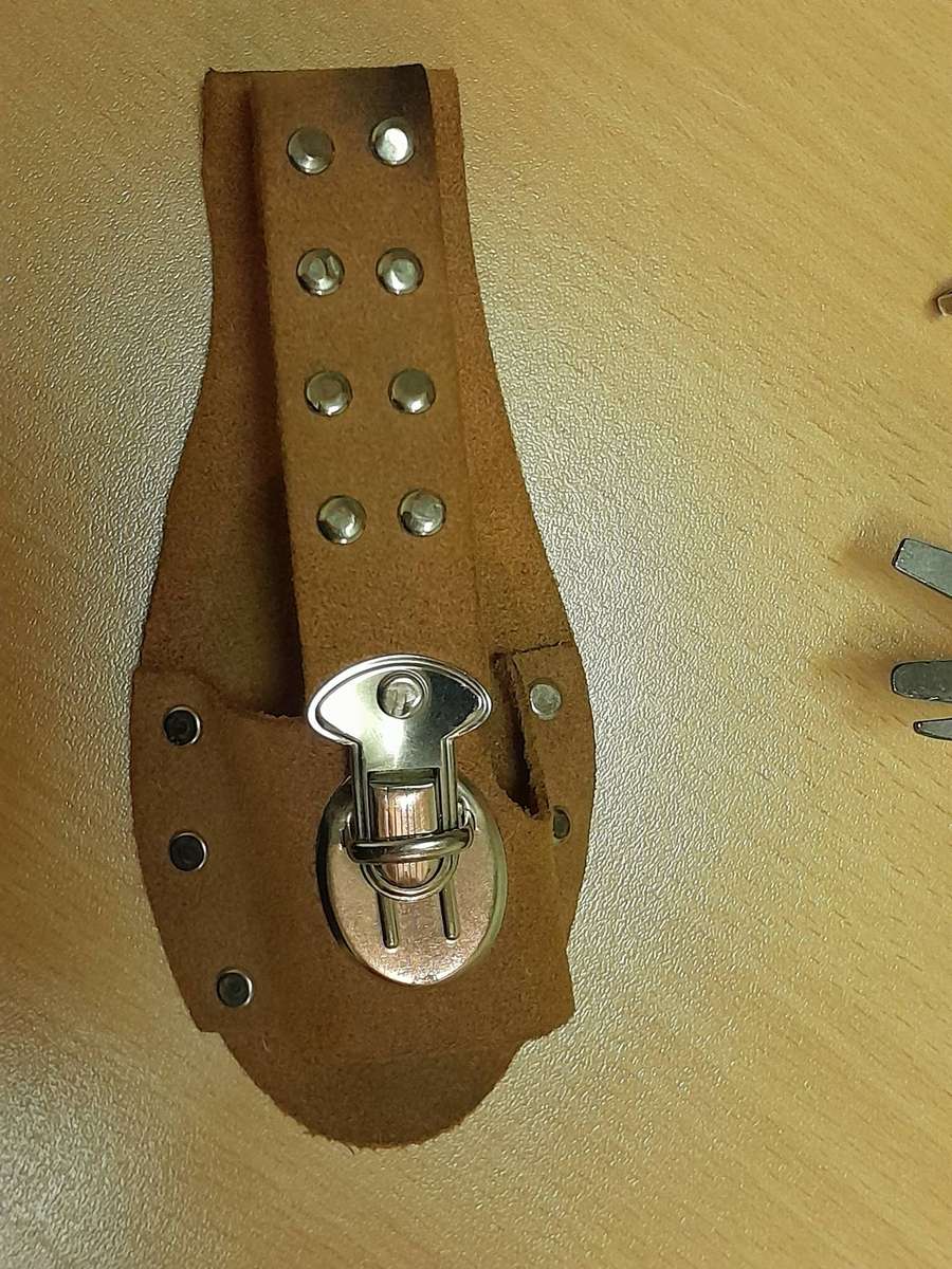 Vintage Army Knife multi tool with leather case