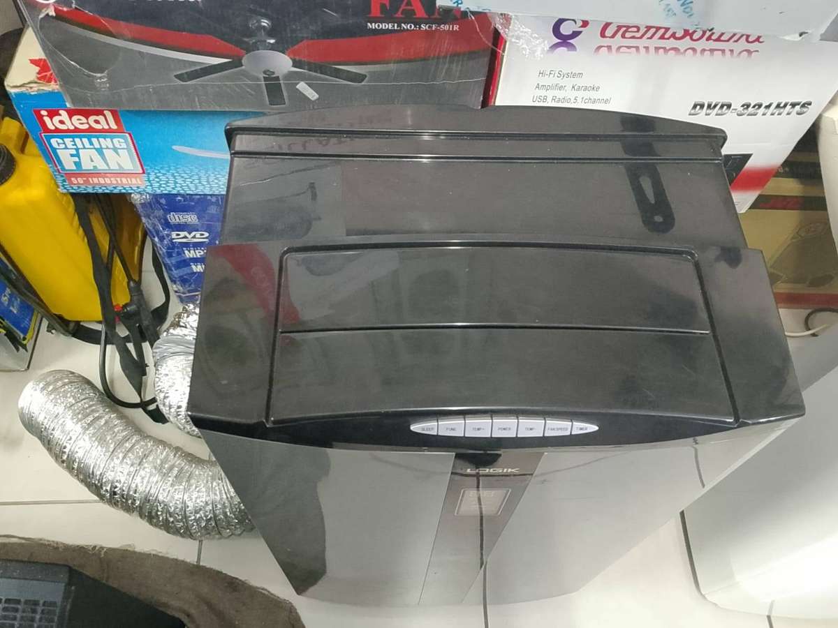 LOGIC PORTABLE AIR CONDITIONER - MODEL: PC1401MA