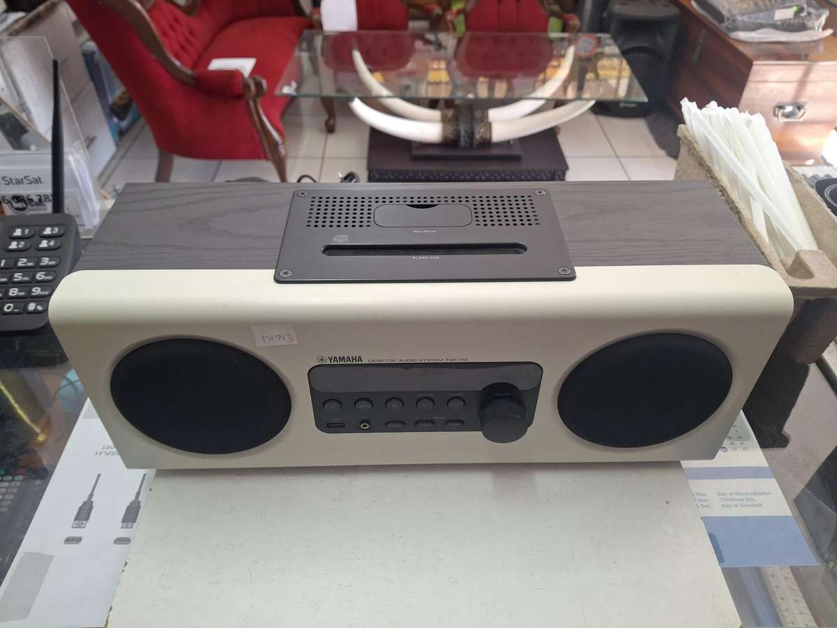 YAMAHA TSX-112 DESKTOP AUDIO SYSTEM