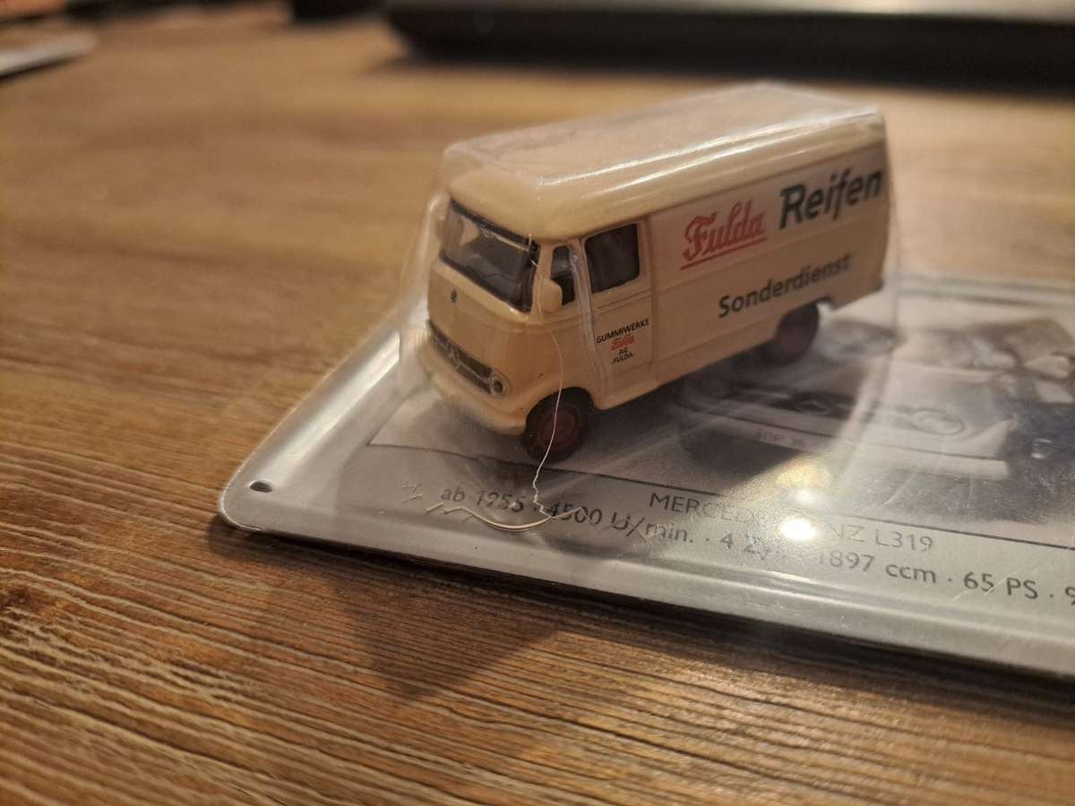 ho model cars & trucks