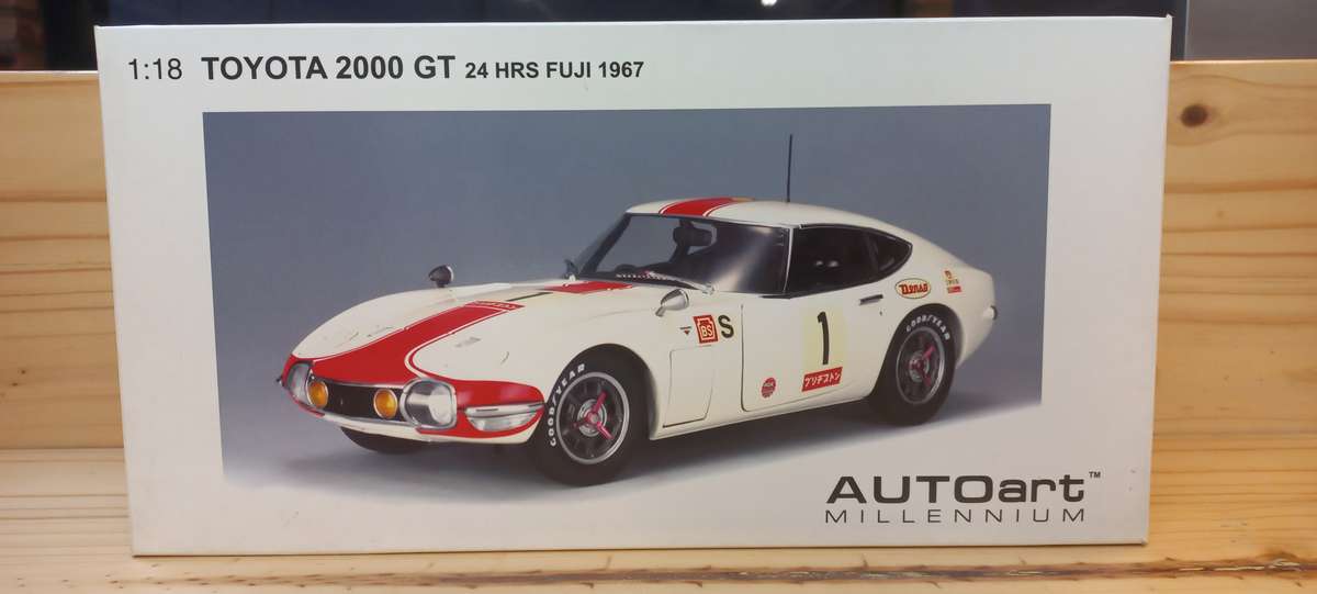 AUTOart - Toyota 2000GT 24 hrs Fuji #1 1967
