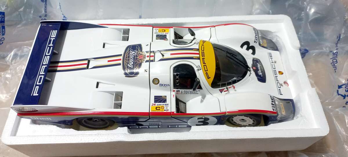Minichamps - Porsche 956L Rothmans / Racing LM #3 - 1983