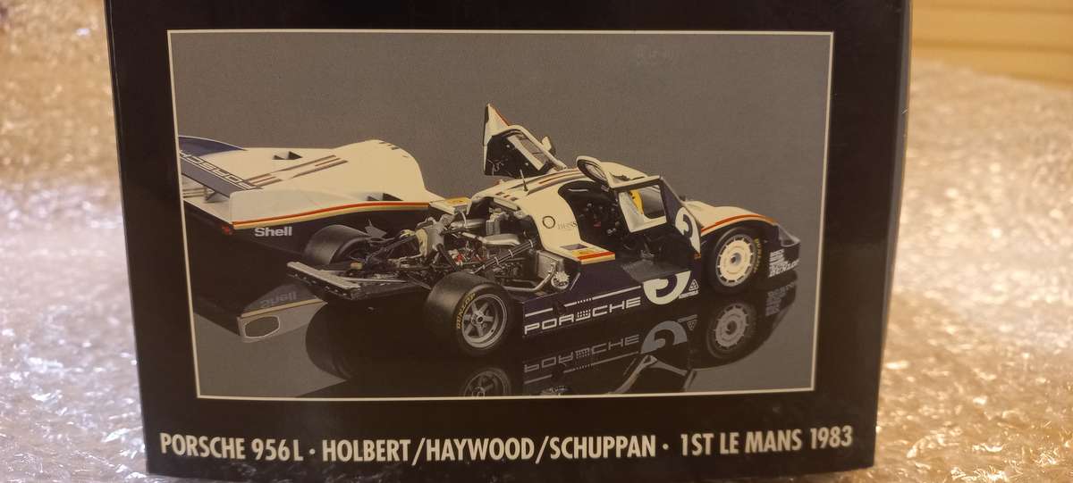 Minichamps - Porsche 956L Rothmans / Racing LM #3 - 1983