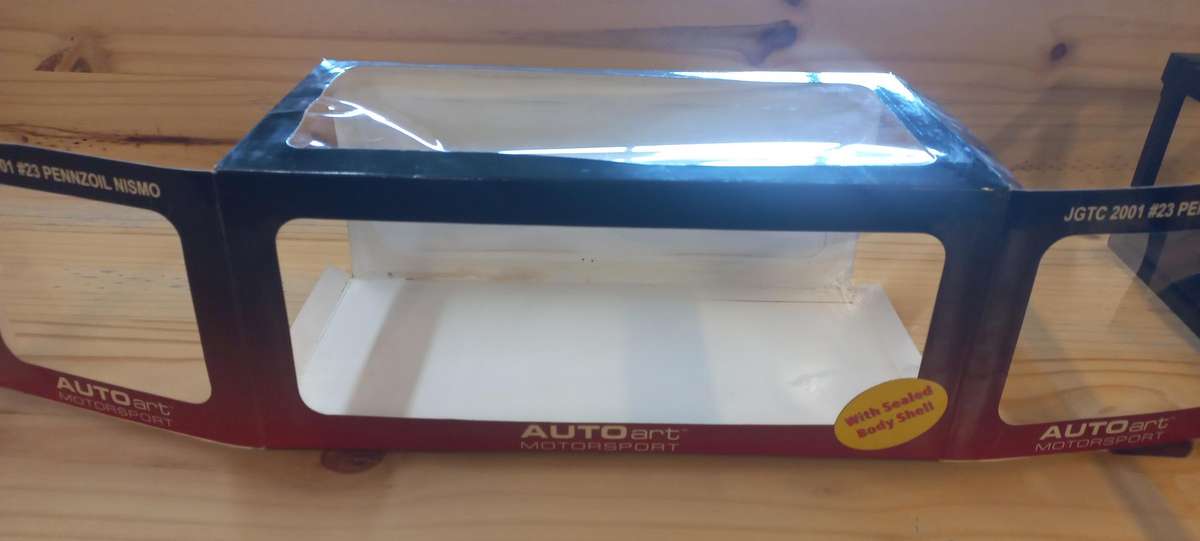 AUTOart - Nissan JGTC #23 Pennzoil Nismo GTR R34 - 2001 NO RESERVE