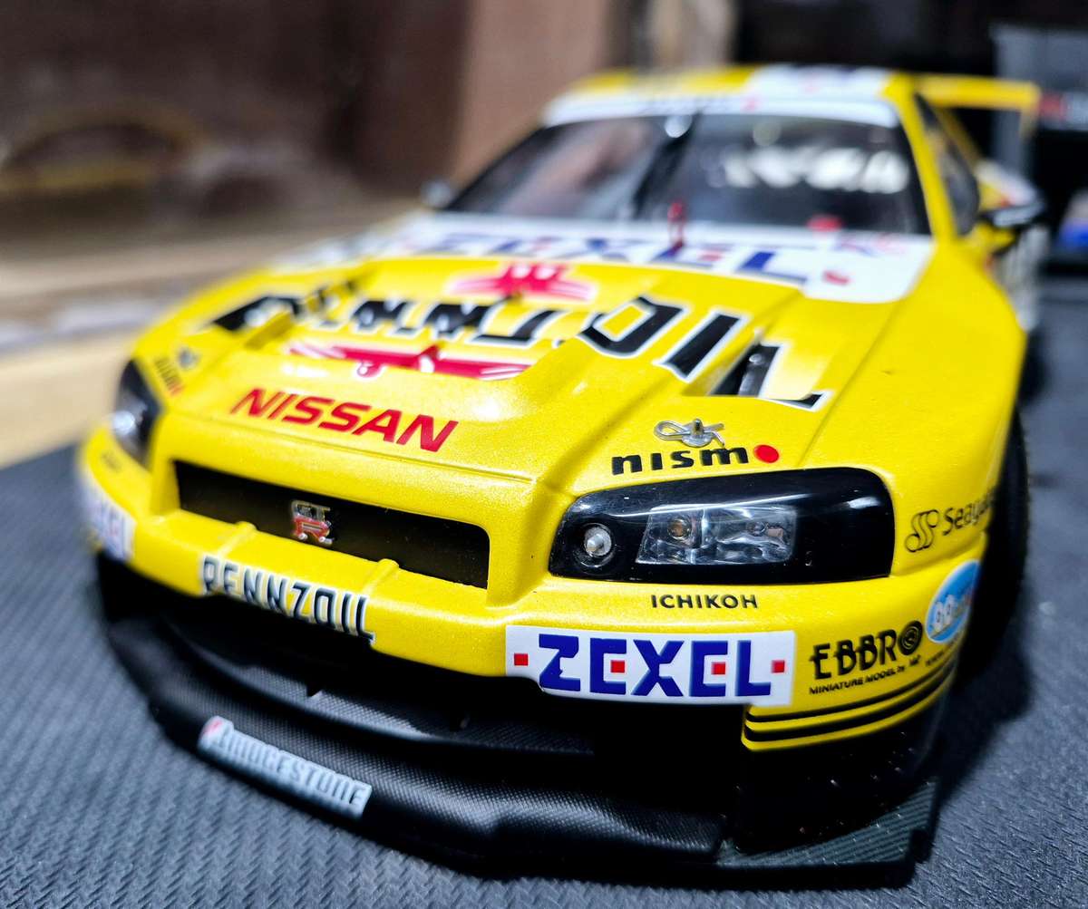 AUTOart - Nissan JGTC #23 Pennzoil Nismo GTR R34 - 2001 NO RESERVE