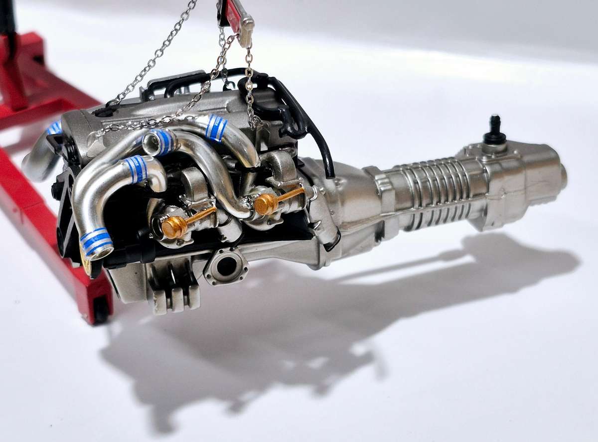 MotorHelix Nissan Skyline GT-R R34 Z-Tune 1/18  Black Pearl (Pre-Owned)