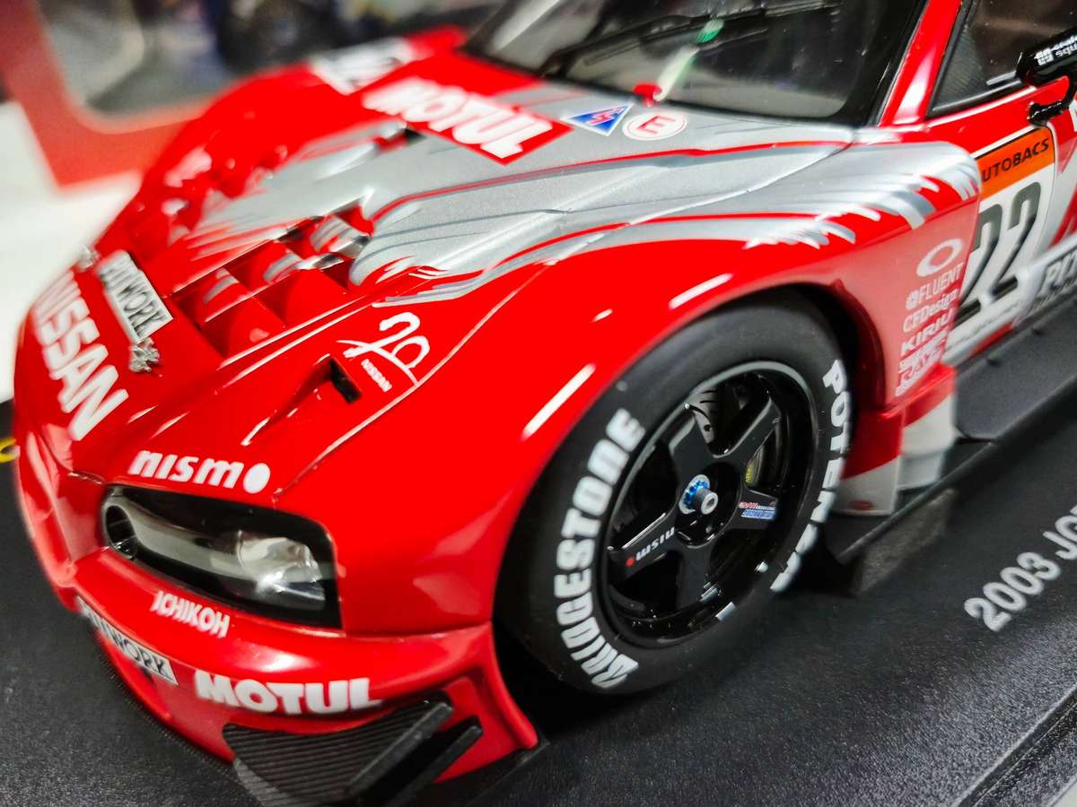 Autoart Nissan  2003 JGTC GT500 MOTUL PITWORK  GT-R #22 - ROUND 8 SUZUKA