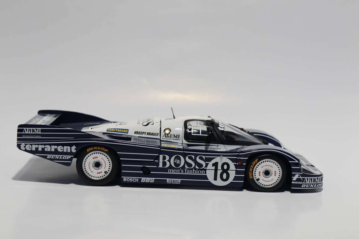 MINICHAMPS 180836918 - Porsche 956L 24h Le Mans 1983 1/18 #18