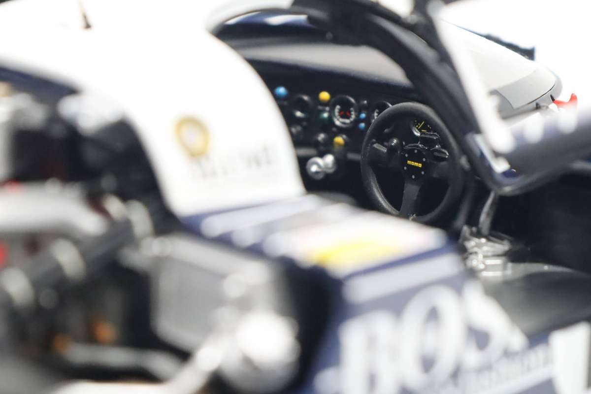 MINICHAMPS 180836918 - Porsche 956L 24h Le Mans 1983 1/18 #18