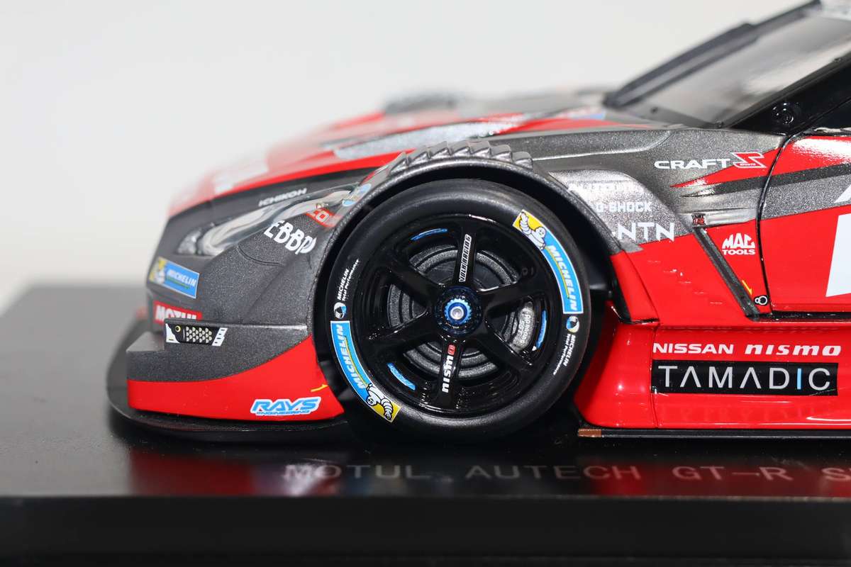EBBRO - MOTUL AUTECH GT-R SUPER GT500 2014 Rd. 2 Fuji