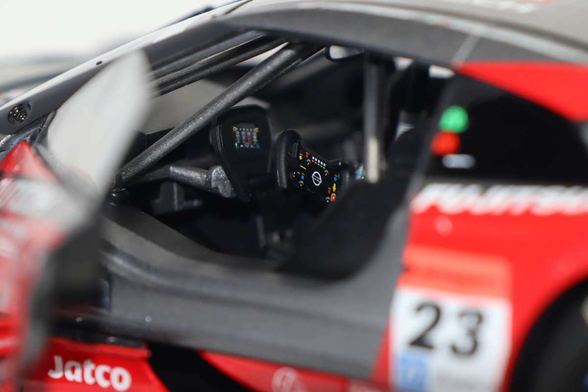 EBBRO - MOTUL AUTECH GT-R SUPER GT500 2014 Rd. 2 Fuji