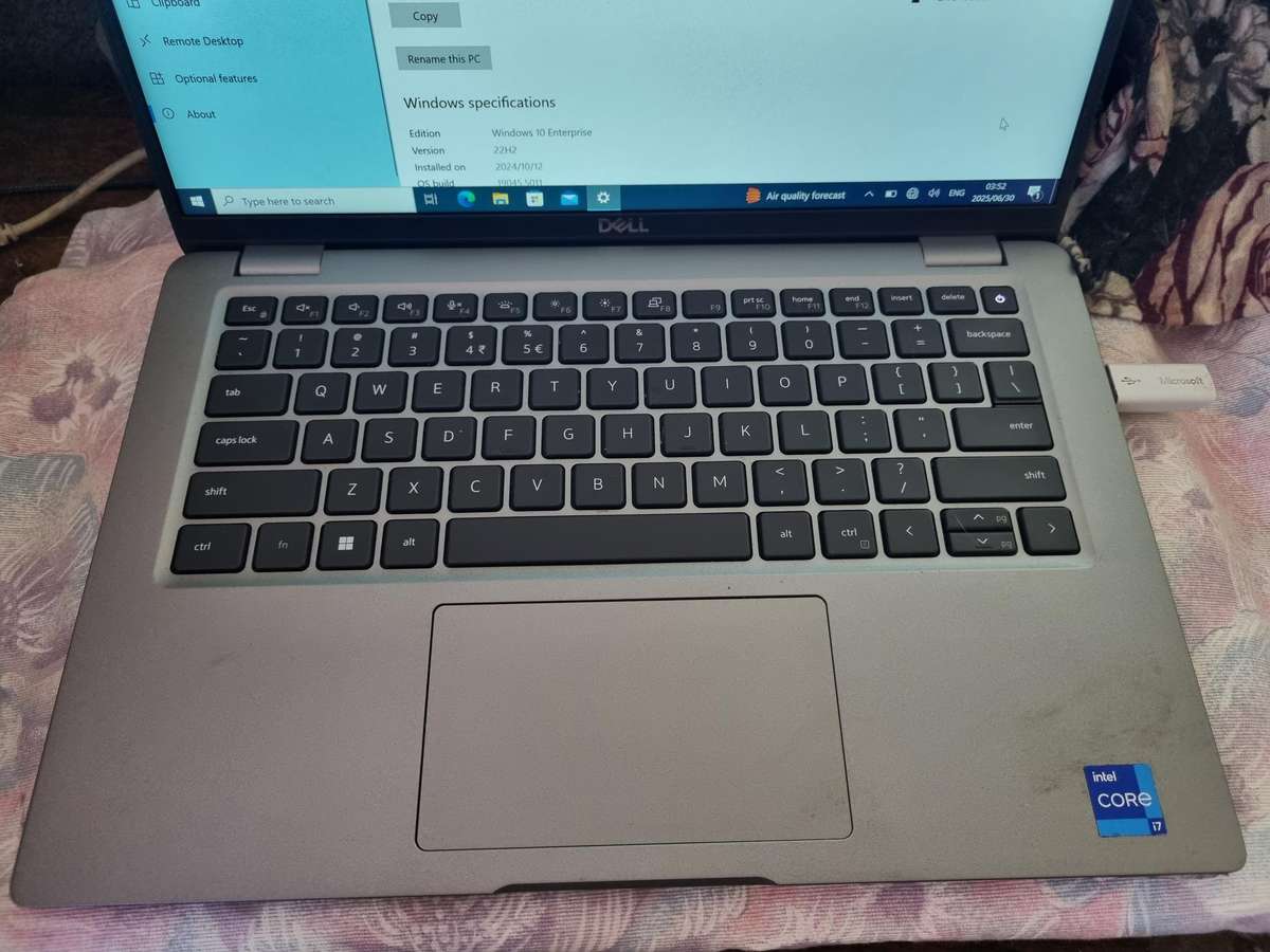 Dell Latitude 5440 13th Gen Core i7 Touchscreen with 32GB RAM