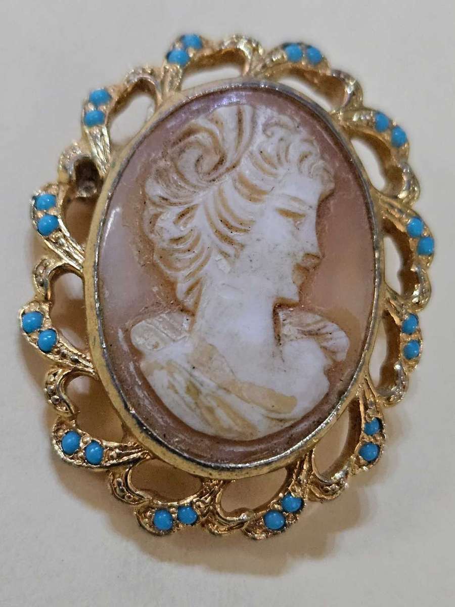 Victorian Carved Cameo Gold and Turquoise Pin Brooch