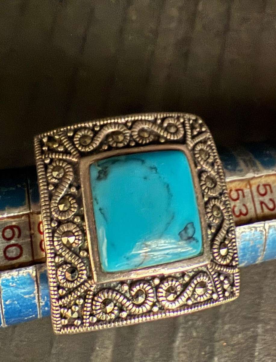 Sterling silver turquoise ring