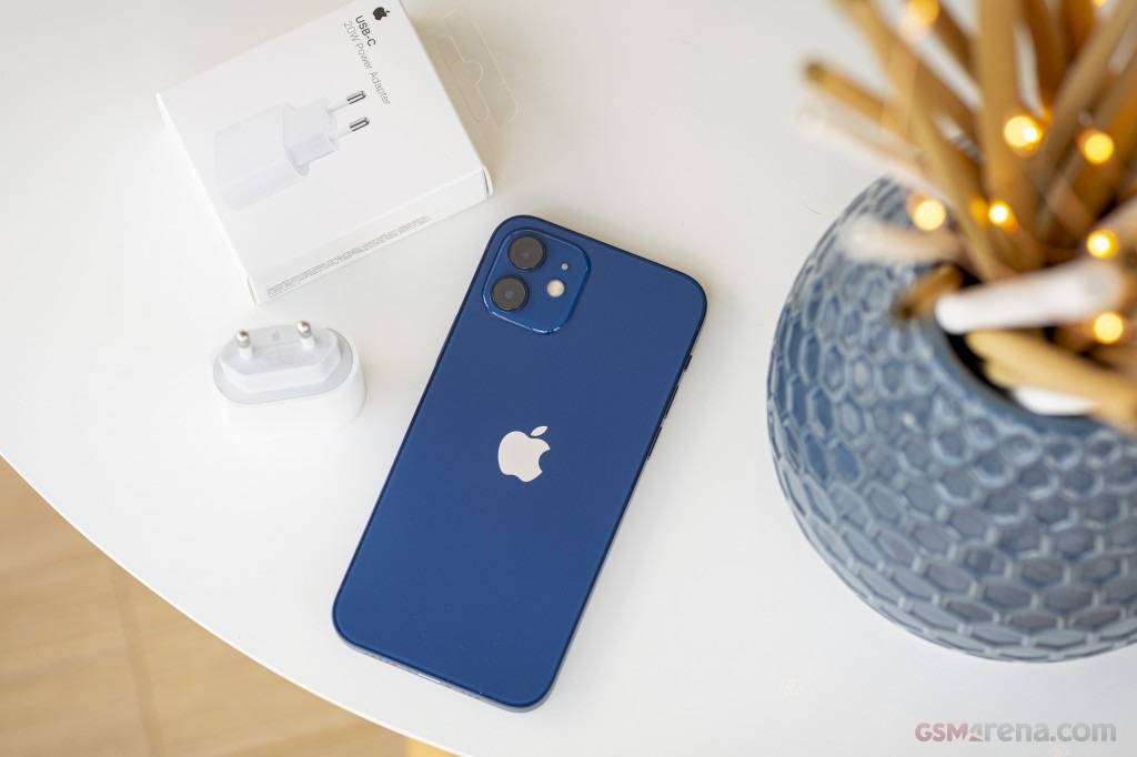 Apple iPhone 12 - 64GB - A Grade