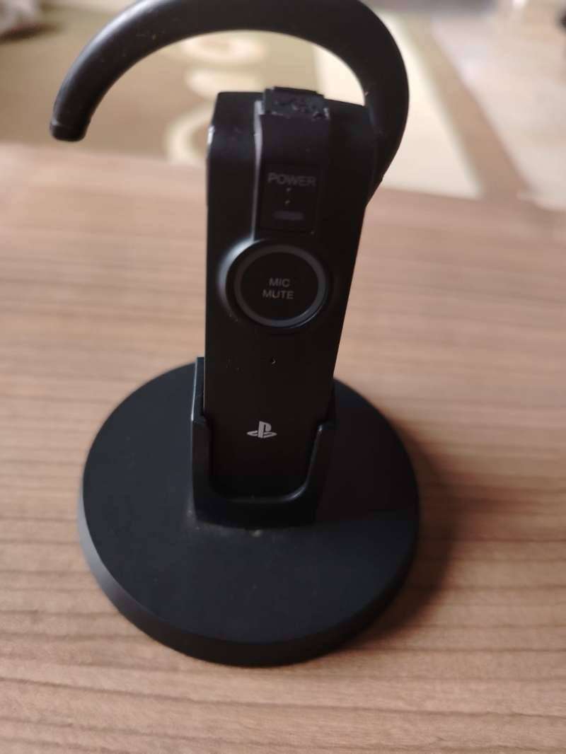 Sony PlayStation 3 Bluetooth Headset CECHYA-0075 with Charging Cradle