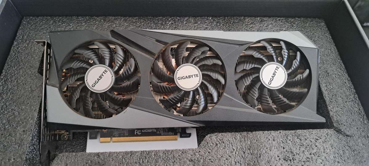 Gigabyte GeForce RTX 3060 Ti GAMING OC 8GB GDDR6 256-bit PCI-E 4.0 Desktop Graphics Card