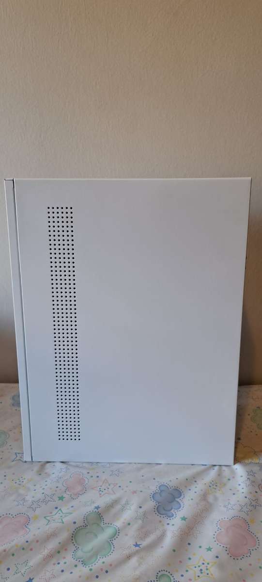 Complete Mini ITX Computer: Intel i7 7700 , B250i Strix , Corsair Vengeance 2x8GB DDR4 , EVGA 750W