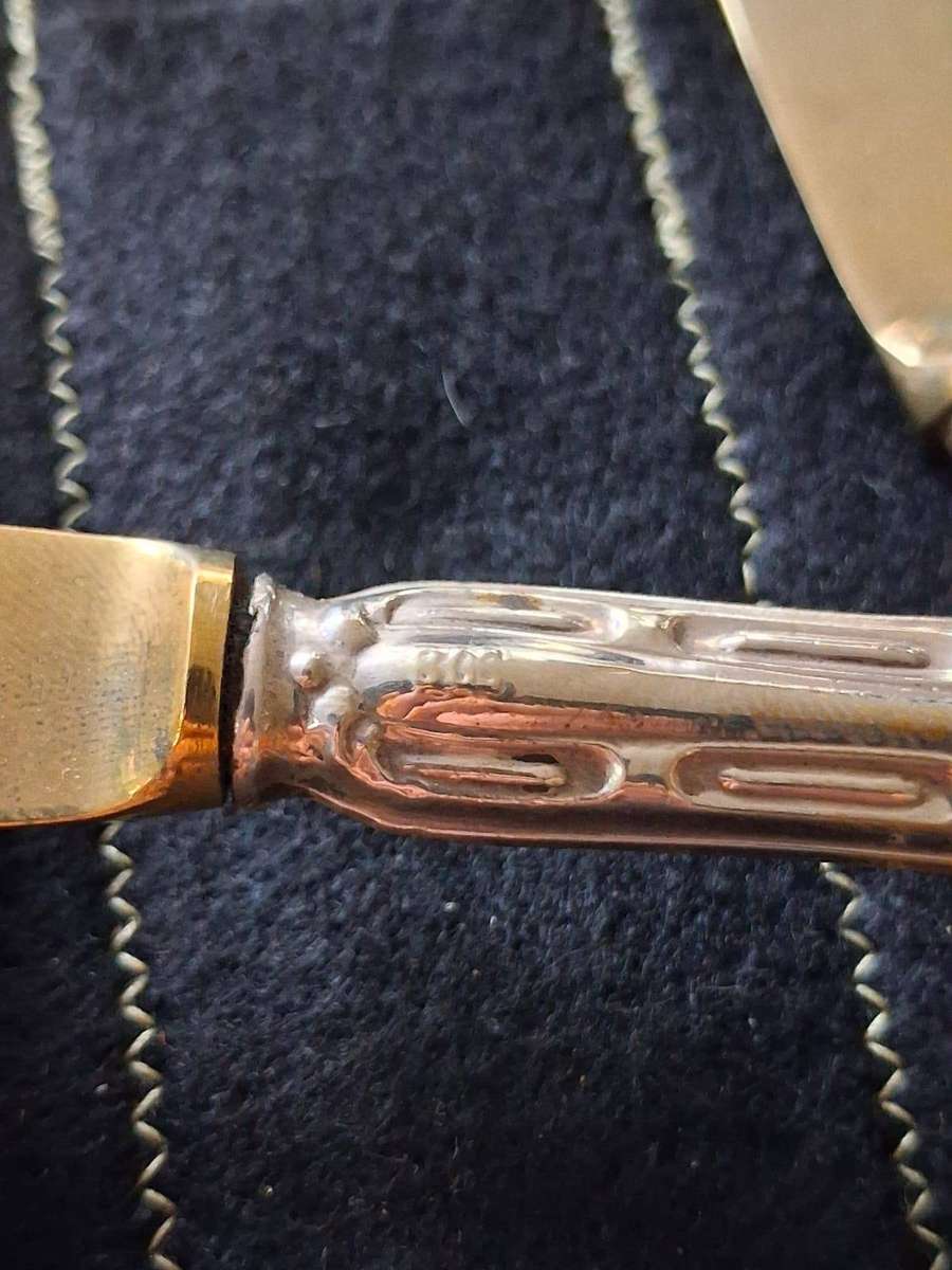 EUROPEAN SILVER HANDLES KNIFES AND FORKS 322grams total
