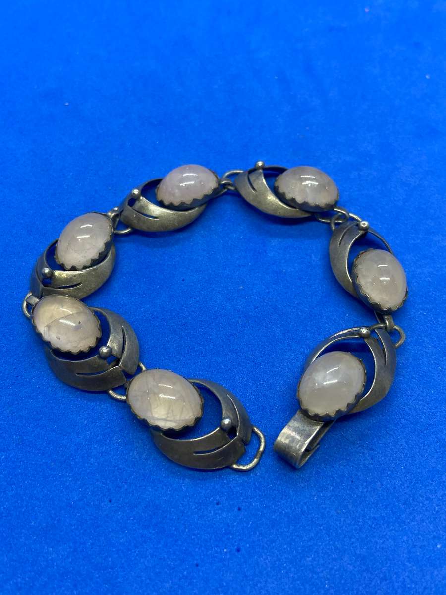 SILVER BRACELET WITH ROSE QUARTS