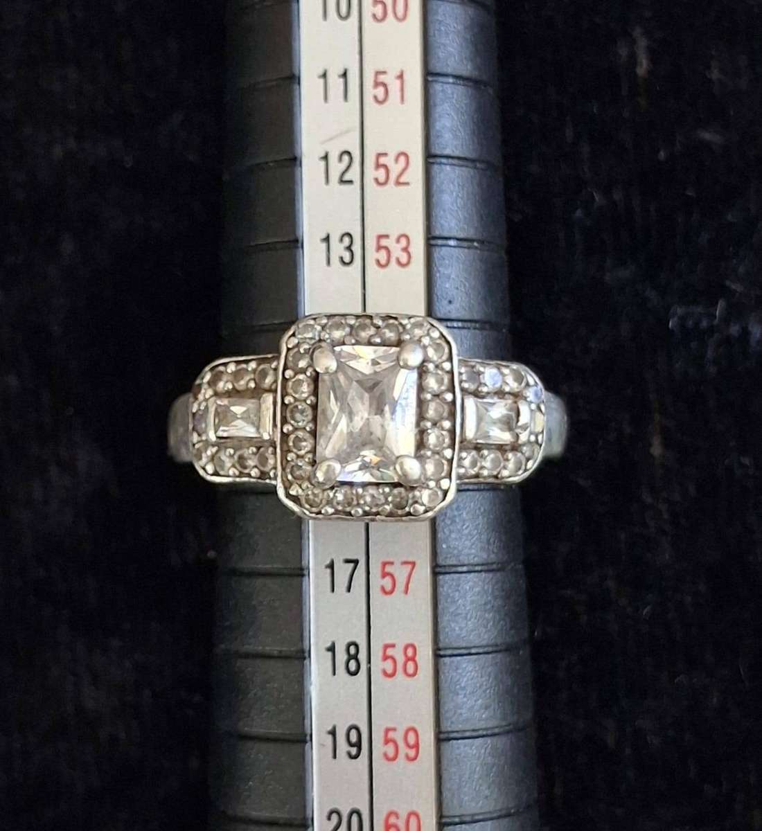 SILVER RING 2 - STUNNING -