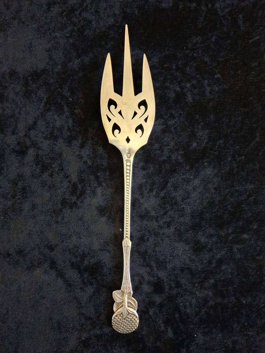 SILVER 925 FISH SERVING FORK 45.9grams