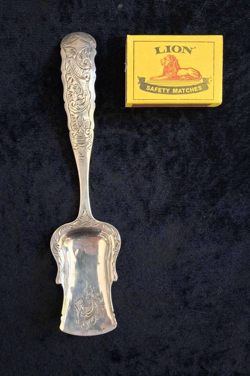 SILVER 925 LARGE SUGAR SPOON 22.85grams