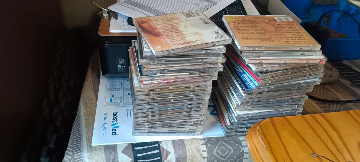 185 CD's - Mixed Lots Artists